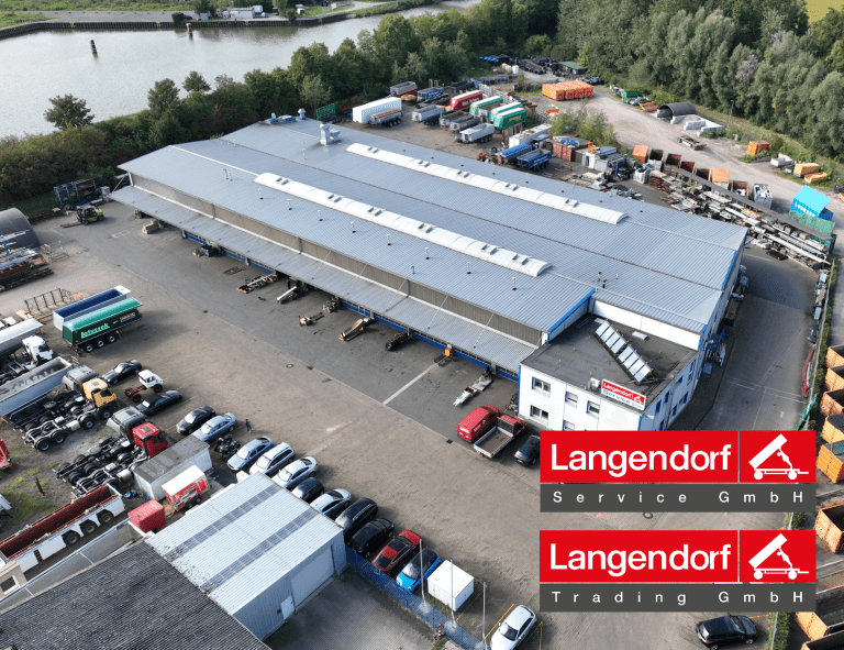 Logos Langendorf Service GmbH und Langendorf Trading GmbH Vermietung, Luftbild eines Gebäudes, im Bild mehrere Fahrzeuge