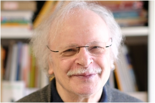 Auf dem Bild: Prof. Dr. Klaus-Peter Hufer (2024)