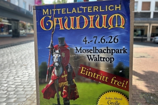 Ankündigungsplakat Mittelalterlich Gaudium.