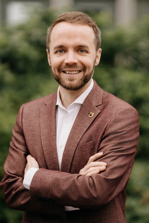 Porträtfoto Bürgermeister Marcel Mittelbach