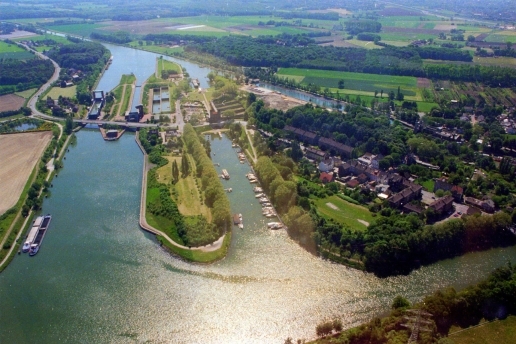 Schiffshebewerke (Luftbild) 